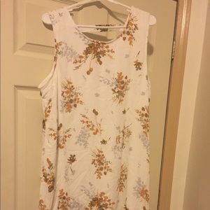 Flower print white dress